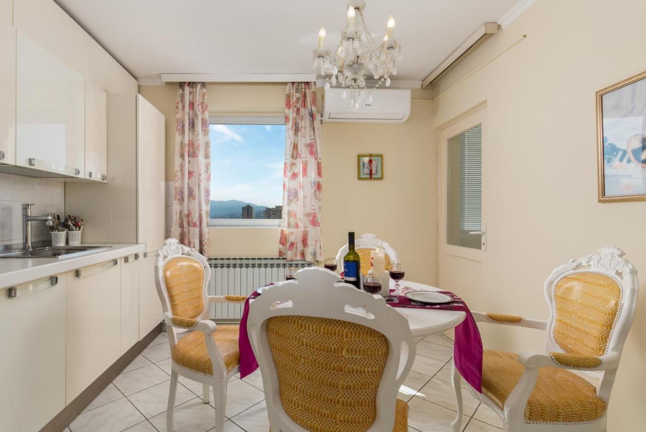 Apartment Beverly Rijeka Extérieur photo